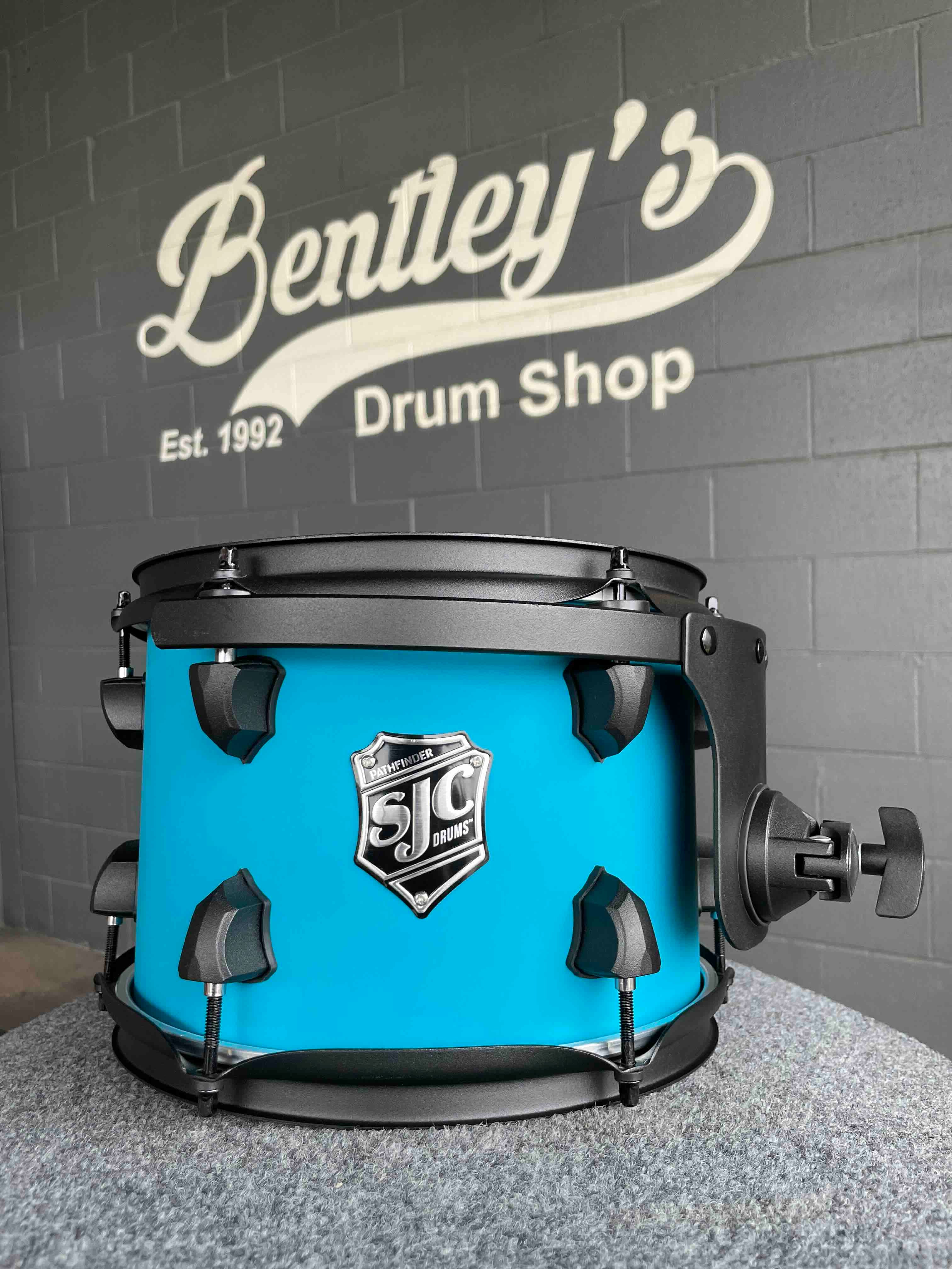 Tom de rack de la serie Pathfinder de SJC de 7 x 10 en azul caribeño